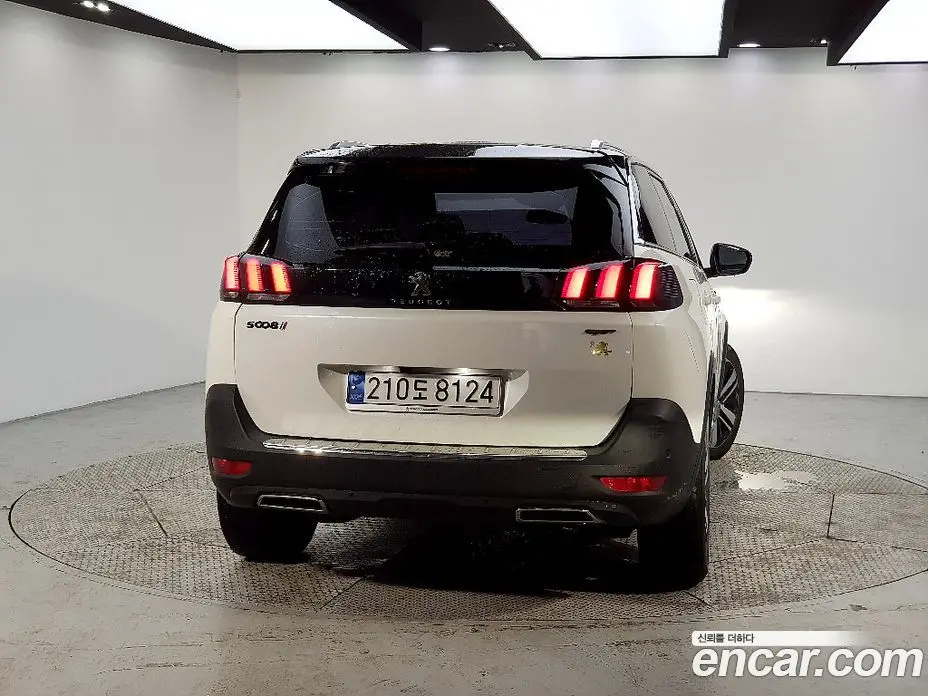 Peugeot 5008 2018 2.0 автомат (гидро), фото 3