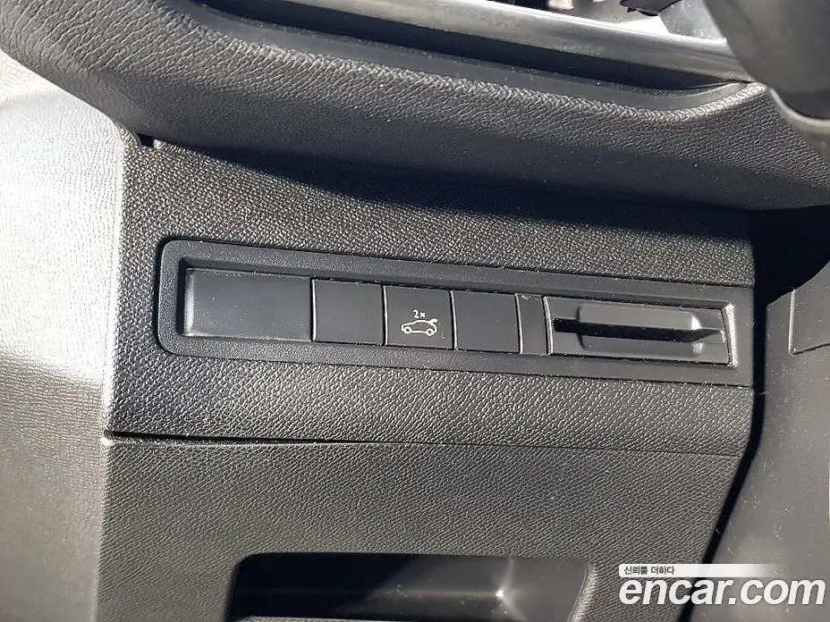 Peugeot 5008 2018 2.0 автомат (гидро), фото 10