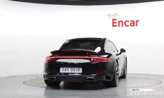 Porsche 911 2016 3.0 автомат (гидро), миниатюра 3
