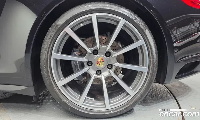 Porsche 911 2016 3.0 автомат (гидро), миниатюра 6