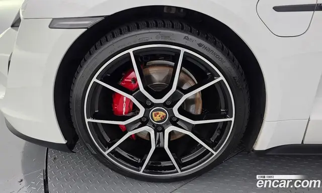Porsche Taycan 2023 0.1 автомат (гидро), миниатюра 5