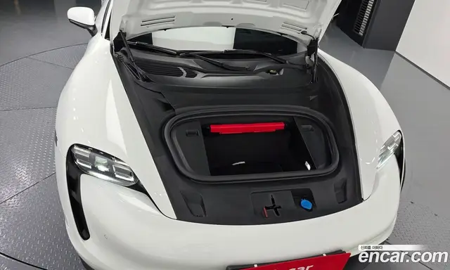 Porsche Taycan 2023 0.1 автомат (гидро), миниатюра 6