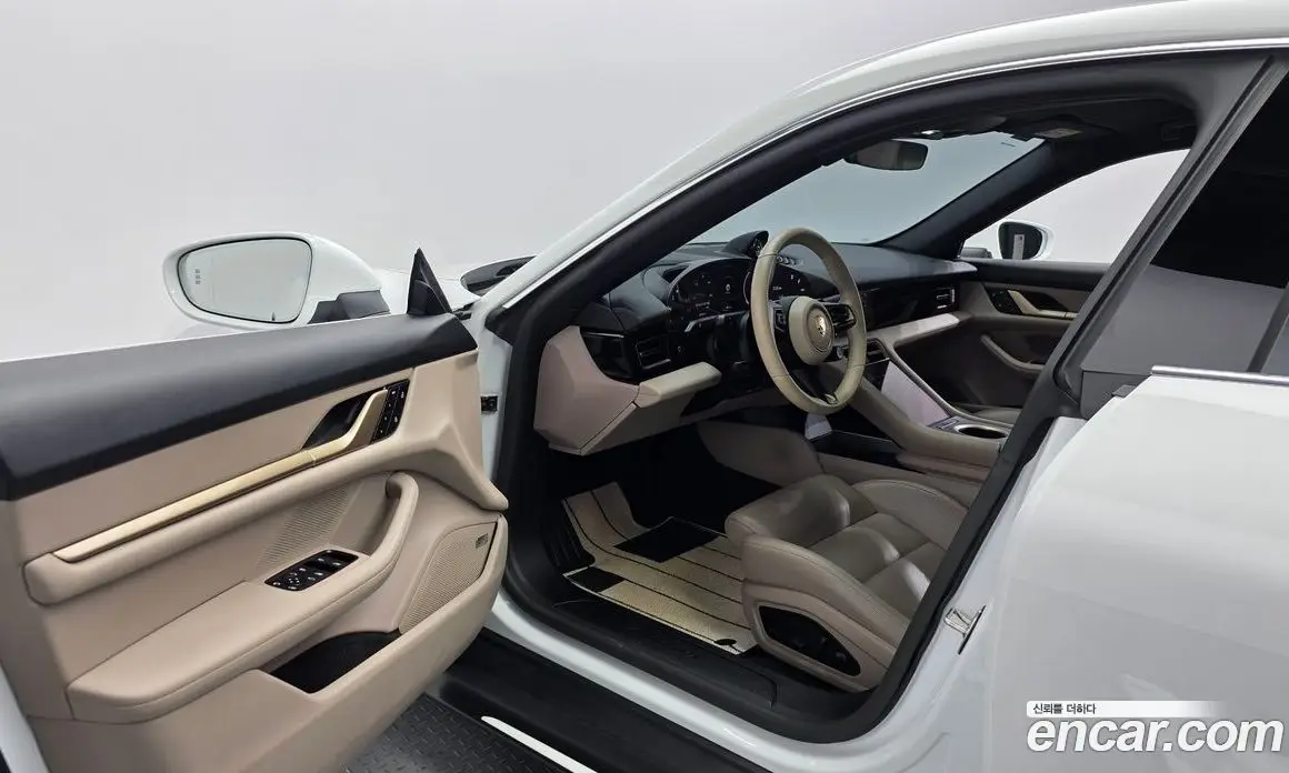 Porsche Taycan 2023 0.1 автомат (гидро), фото 10