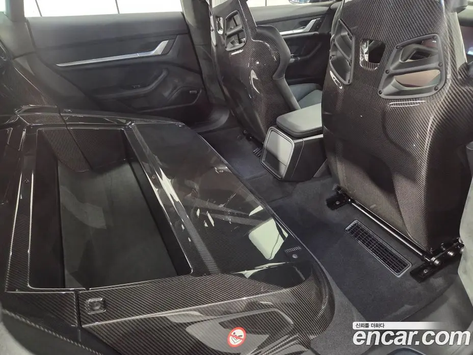 Porsche Taycan 2025 0.1 автомат (гидро), фото 15