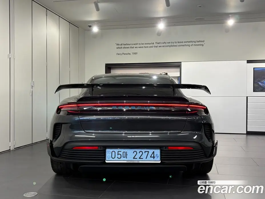 Porsche Taycan 2025 0.1 автомат (гидро), фото 4