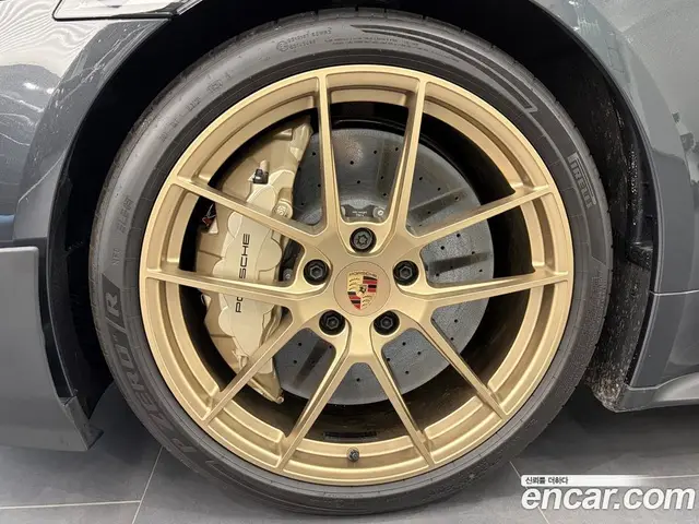 Porsche Taycan 2025 0.1 автомат (гидро), миниатюра 5
