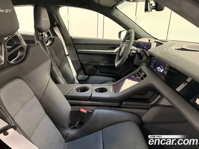 Porsche Taycan 2025 0.1 автомат (гидро), миниатюра 7