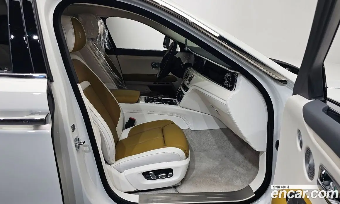 Rolls-Royce Ghost 2025 6.8 автомат (гидро), фото 16