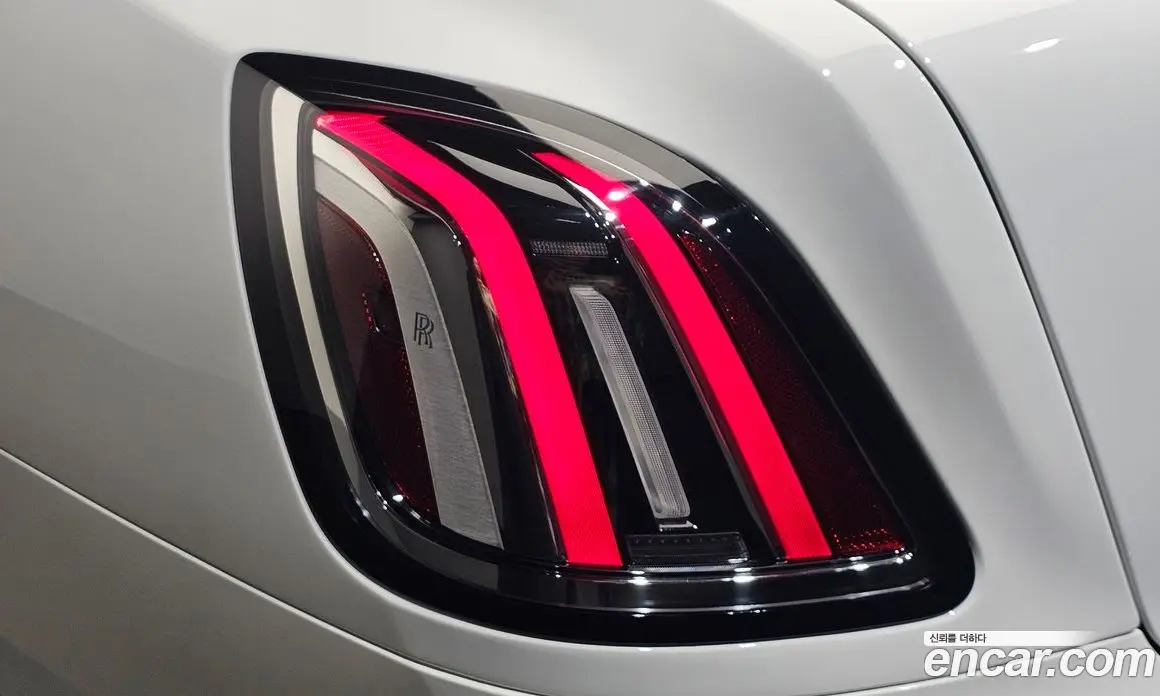 Rolls-Royce Ghost 2025 6.8 автомат (гидро), фото 9