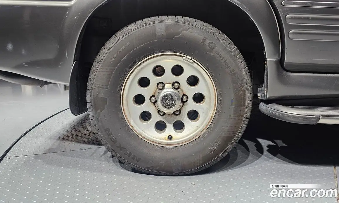 SsangYong Musso 2002 2.3 механика, фото 5