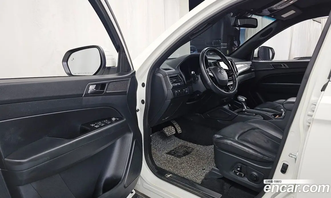 SsangYong Rexton 2022 2.2 автомат (гидро), фото 10