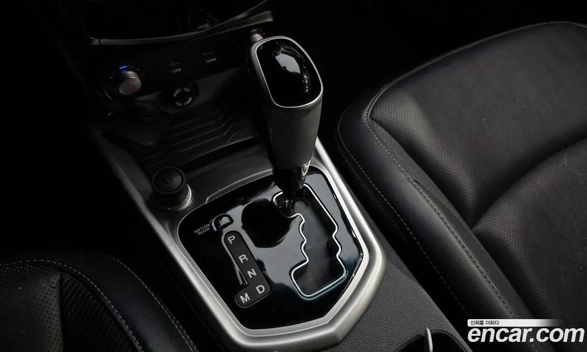 SsangYong TIBOLI 2015 1.6 автомат (гидро), фото 11