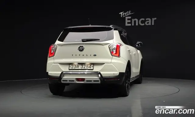 SsangYong TIBOLI 2015 1.6 автомат (гидро), миниатюра 3