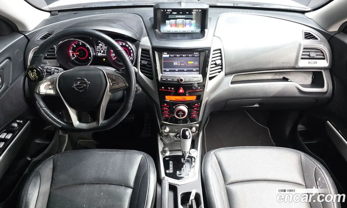 SsangYong TIBOLI 2015 1.6 автомат (гидро), фото 9