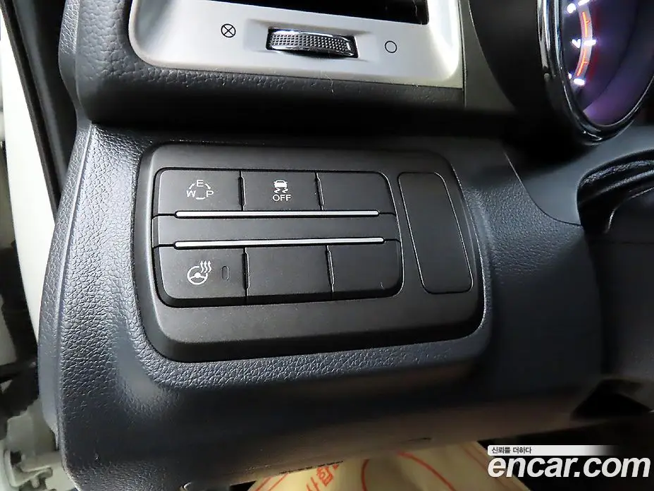 SsangYong TIBOLI 2015 1.6 автомат (гидро), фото 16