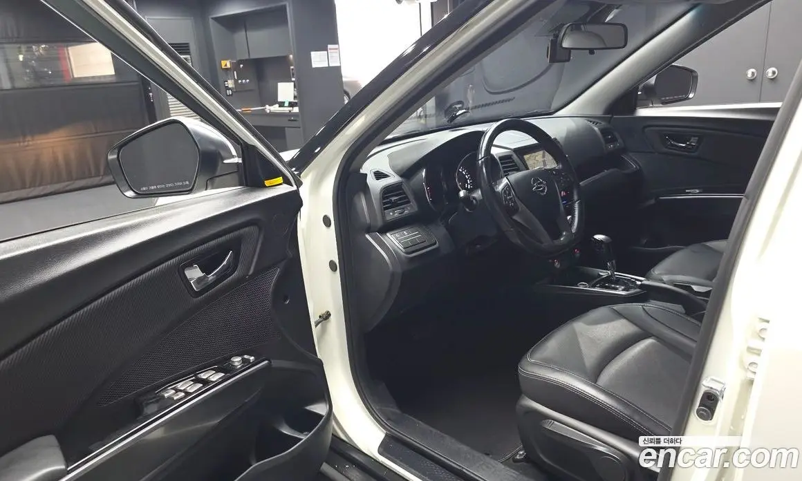 SsangYong TIBOLI 2017 1.6 автомат (гидро), фото 13