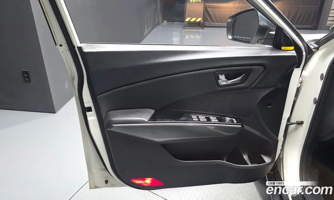 SsangYong TIBOLI 2017 1.6 автомат (гидро), фото 14
