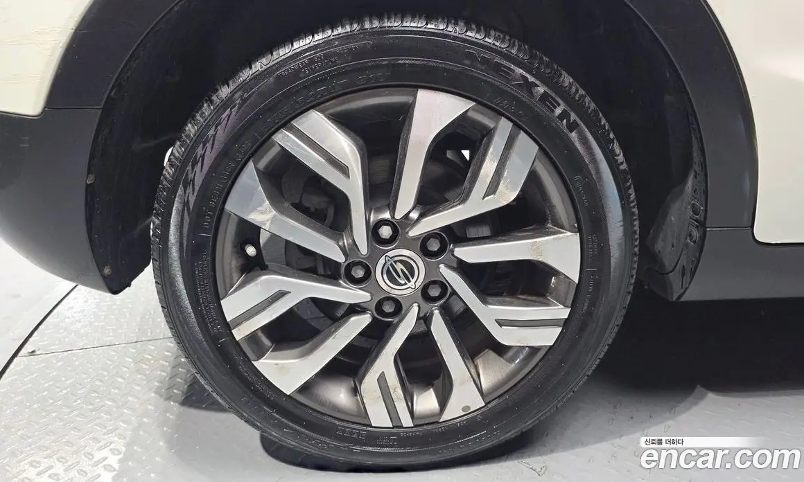 SsangYong TIBOLI 2017 1.6 автомат (гидро), фото 5