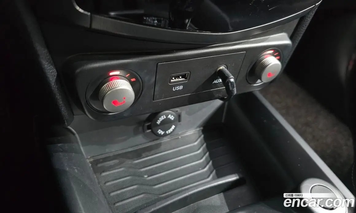 SsangYong TIBOLI 2017 1.6 автомат (гидро), фото 13