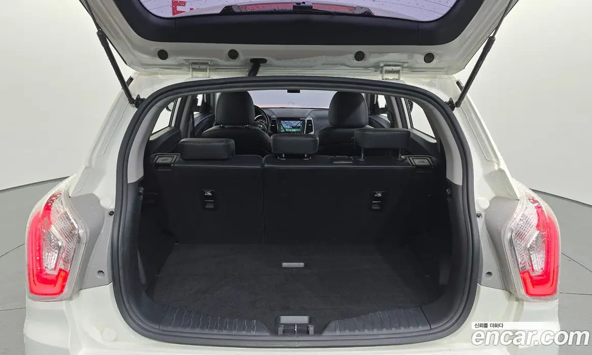 SsangYong TIBOLI 2017 1.6 автомат (гидро), фото 18