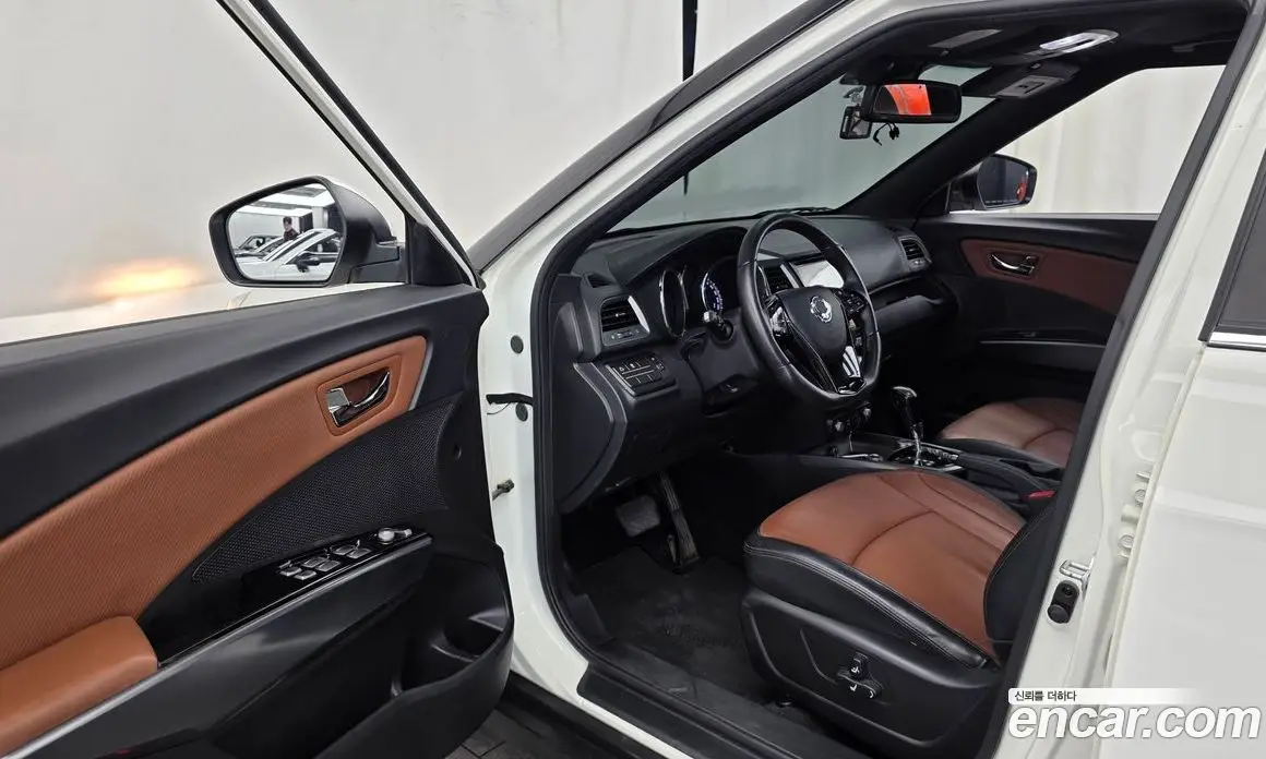 SsangYong TIBOLI 2018 1.6 автомат (гидро), фото 13