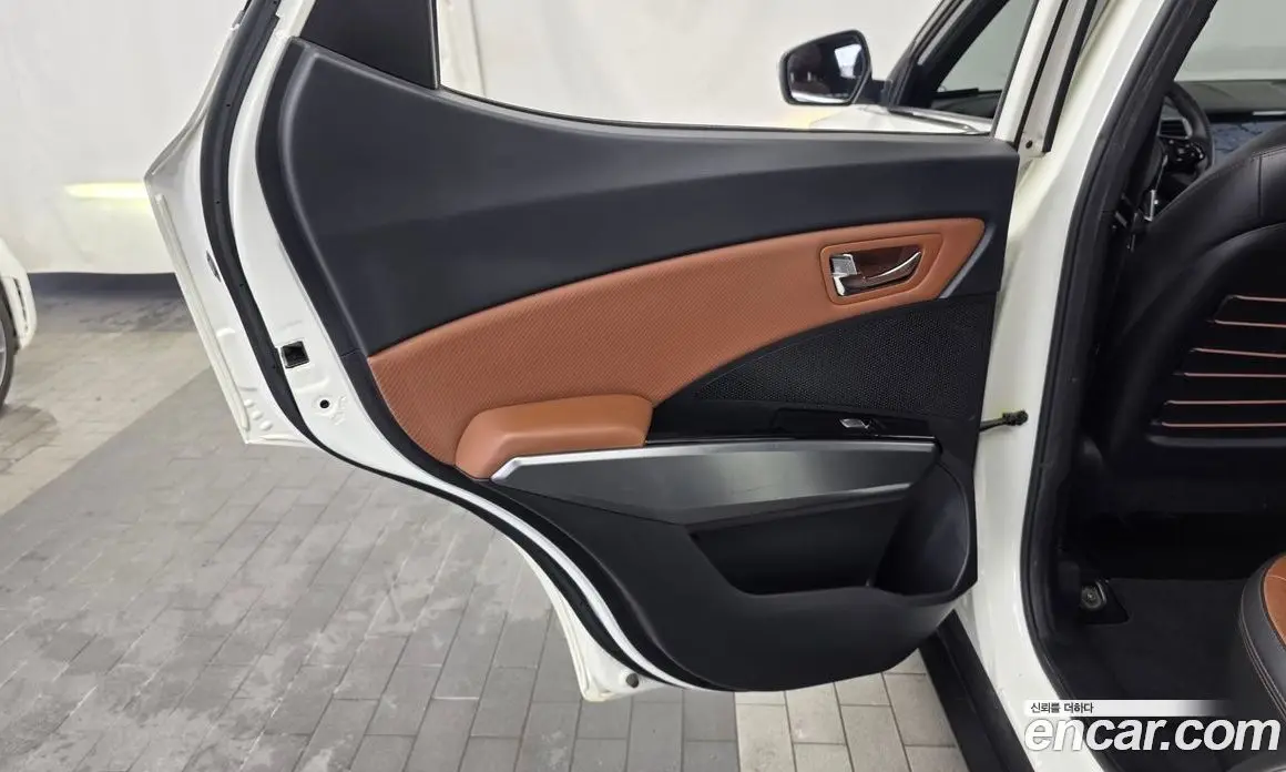 SsangYong TIBOLI 2018 1.6 автомат (гидро), фото 15