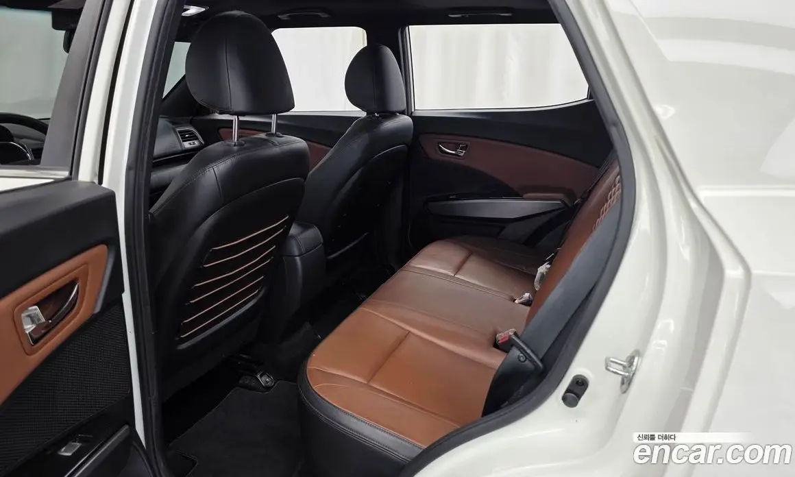 SsangYong TIBOLI 2018 1.6 автомат (гидро), фото 16