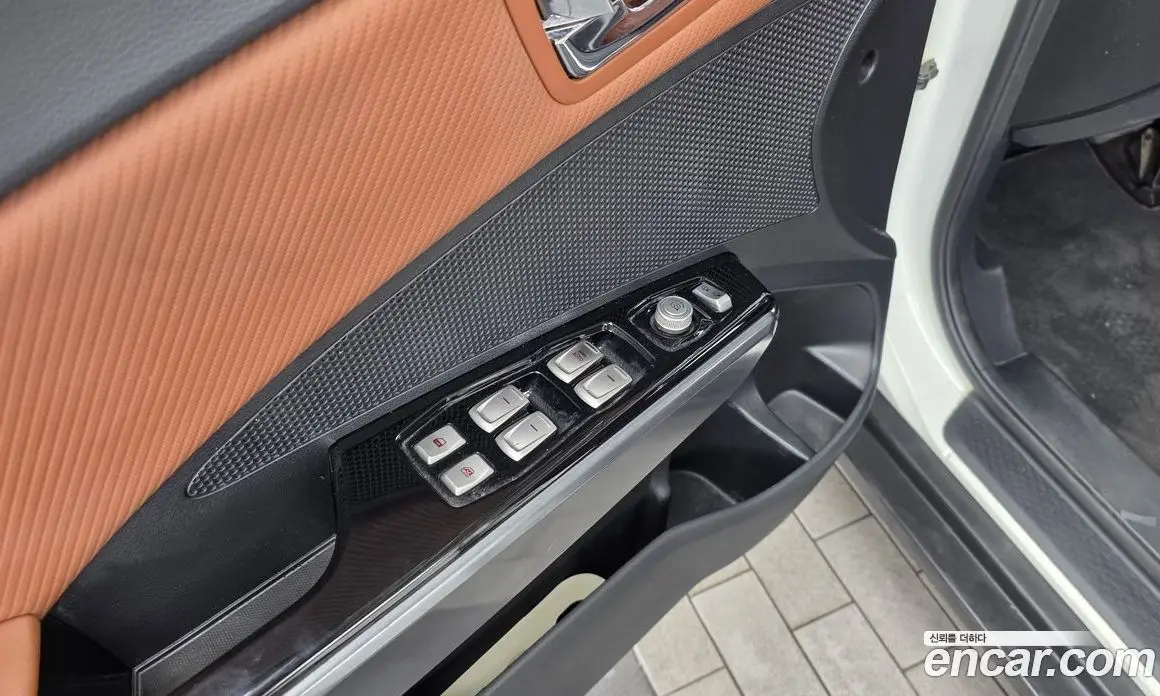 SsangYong TIBOLI 2018 1.6 автомат (гидро), фото 33