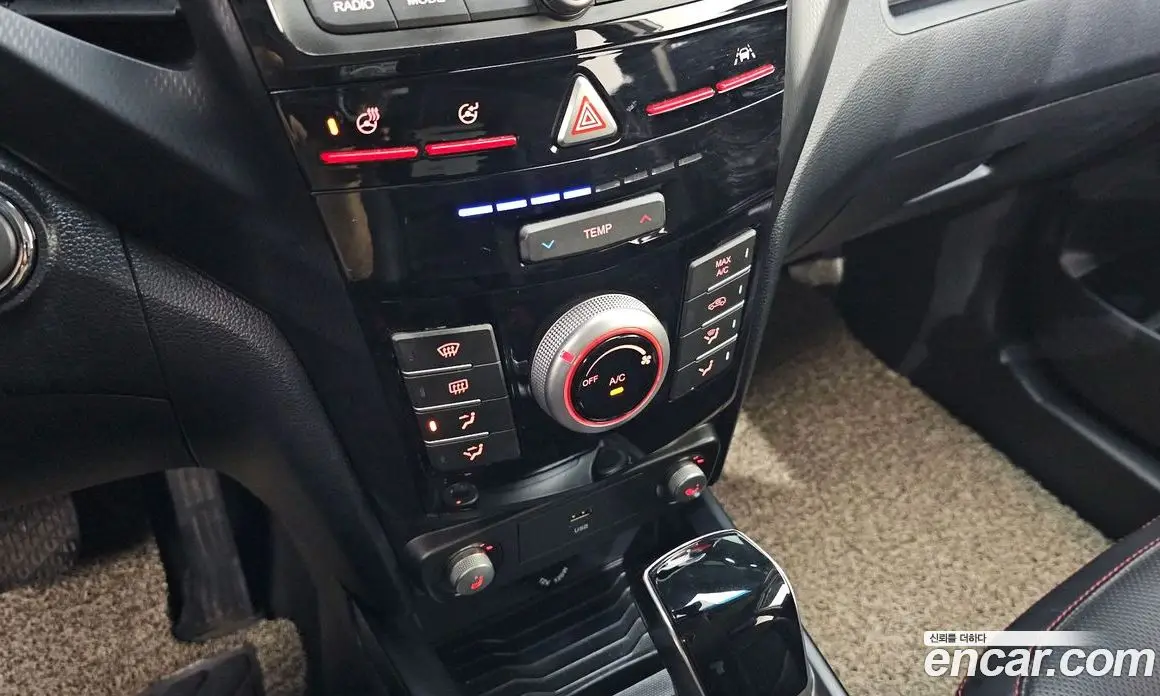 SsangYong TIBOLI 2018 1.6 автомат (гидро), фото 18