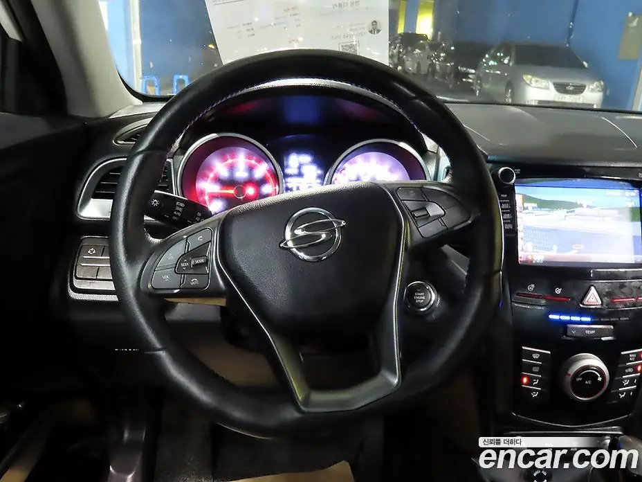 SsangYong TIBOLI 2018 1.6 автомат (гидро), фото 15