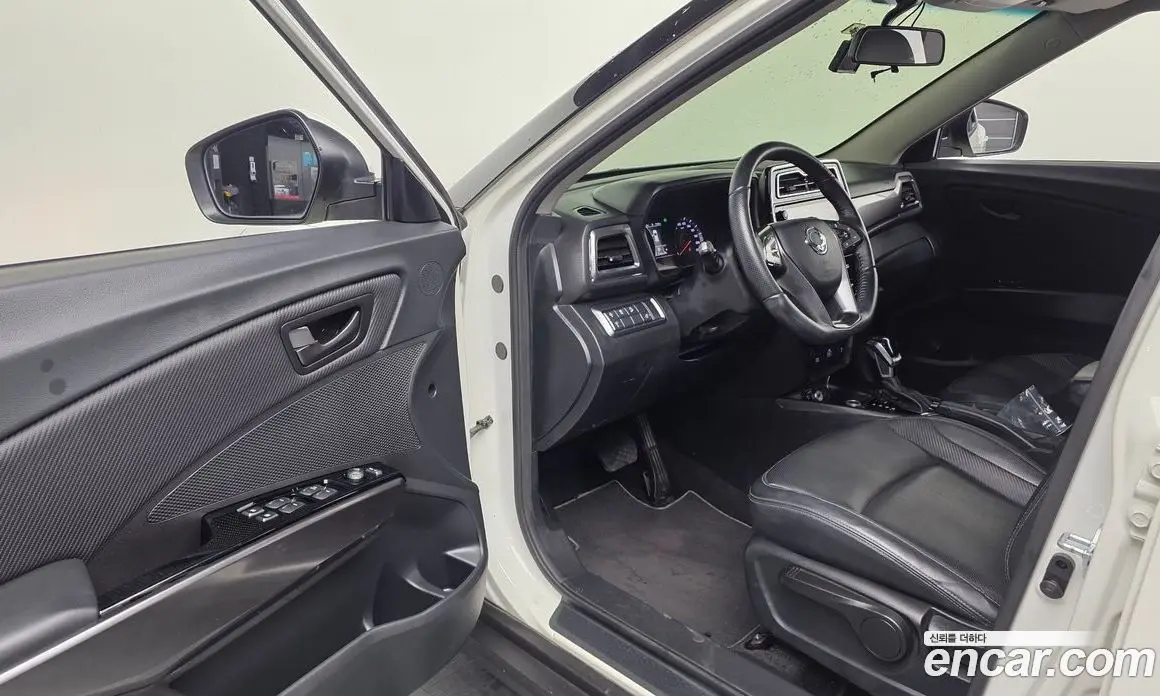 SsangYong TIBOLI 2019 1.5 автомат (гидро), фото 13
