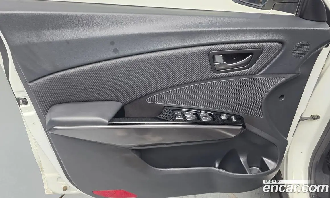 SsangYong TIBOLI 2019 1.5 автомат (гидро), фото 14
