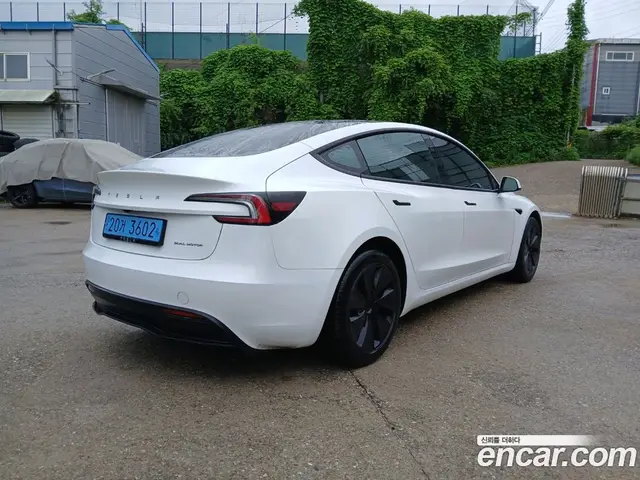 Tesla Model 3 2024 0.2 автомат (гидро), миниатюра 4