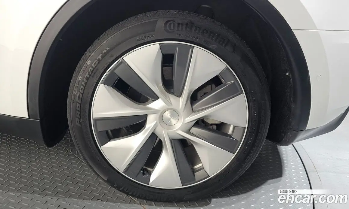 Tesla Model Y 2021 0.2 автомат (гидро), фото 6