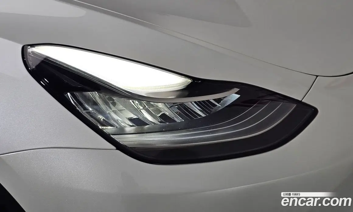 Tesla Model Y 2021 0.2 автомат (гидро), фото 7