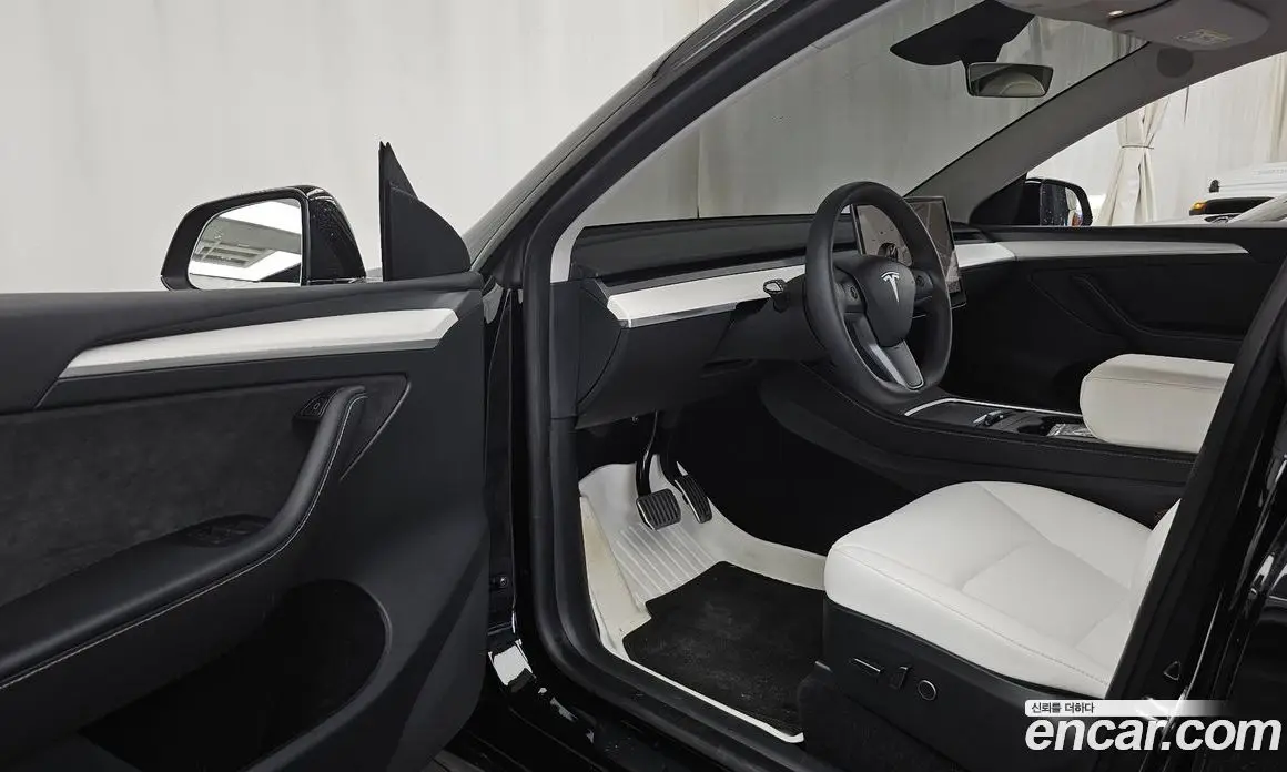 Tesla Model Y 2024 0.2 автомат (гидро), фото 13
