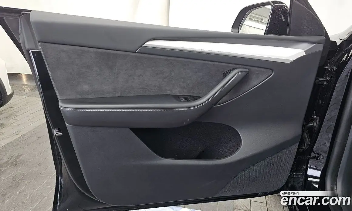 Tesla Model Y 2024 0.2 автомат (гидро), фото 14