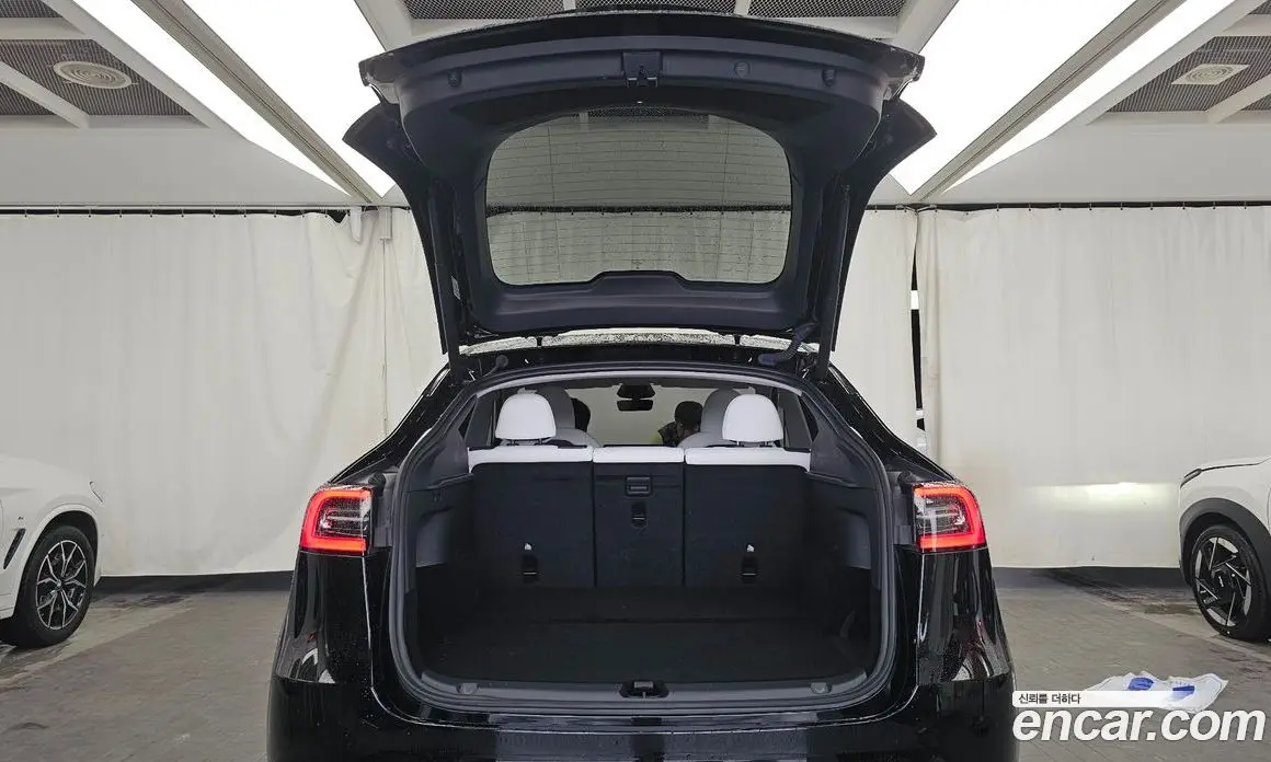 Tesla Model Y 2024 0.2 автомат (гидро), фото 26