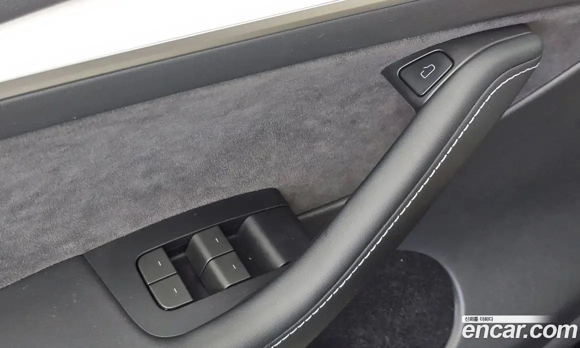 Tesla Model Y 2024 0.2 автомат (гидро), фото 32