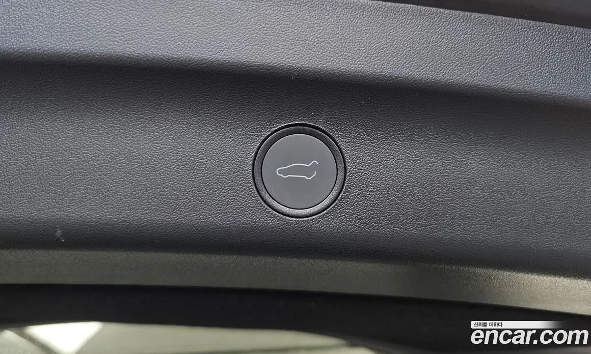 Tesla Model Y 2024 0.2 автомат (гидро), фото 36