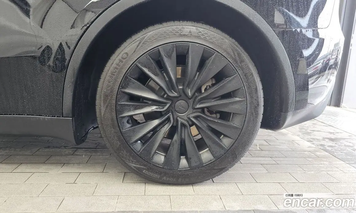 Tesla Model Y 2024 0.2 автомат (гидро), фото 7