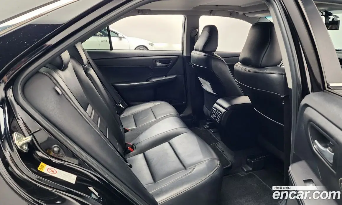 Toyota Camry 2015 2.5 автомат (гидро), фото 11
