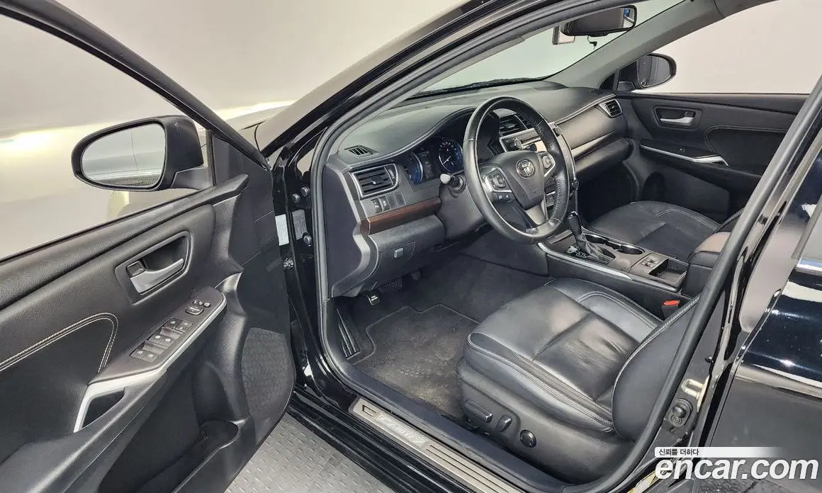 Toyota Camry 2015 2.5 автомат (гидро), фото 10