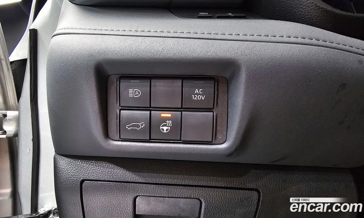 Toyota Highlander 2023 2.5 автомат (гидро), фото 22