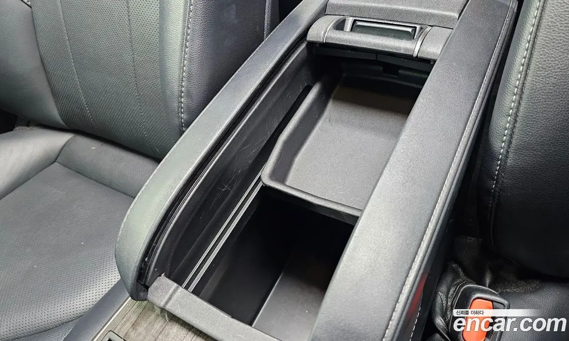 Toyota Highlander 2023 2.5 автомат (гидро), фото 30