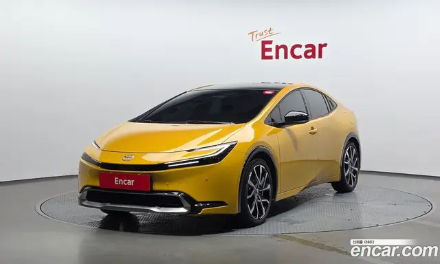Toyota Prius, 2026, 5 701 км