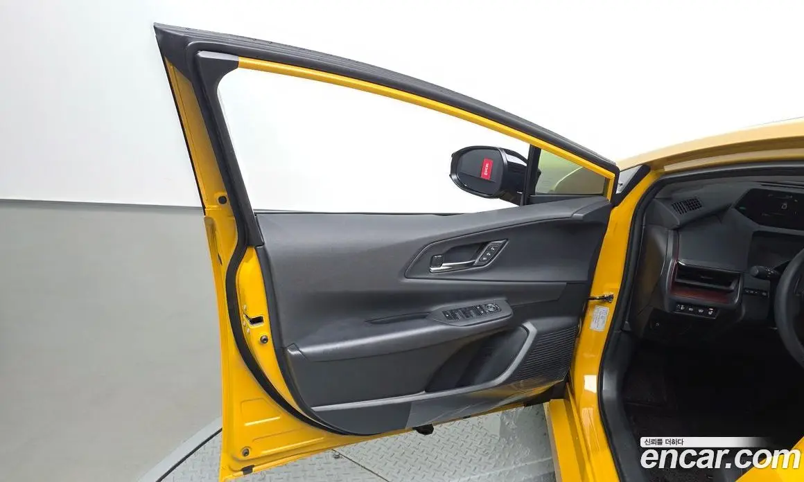 Toyota Prius 2026 2.0 автомат (гидро), фото 14