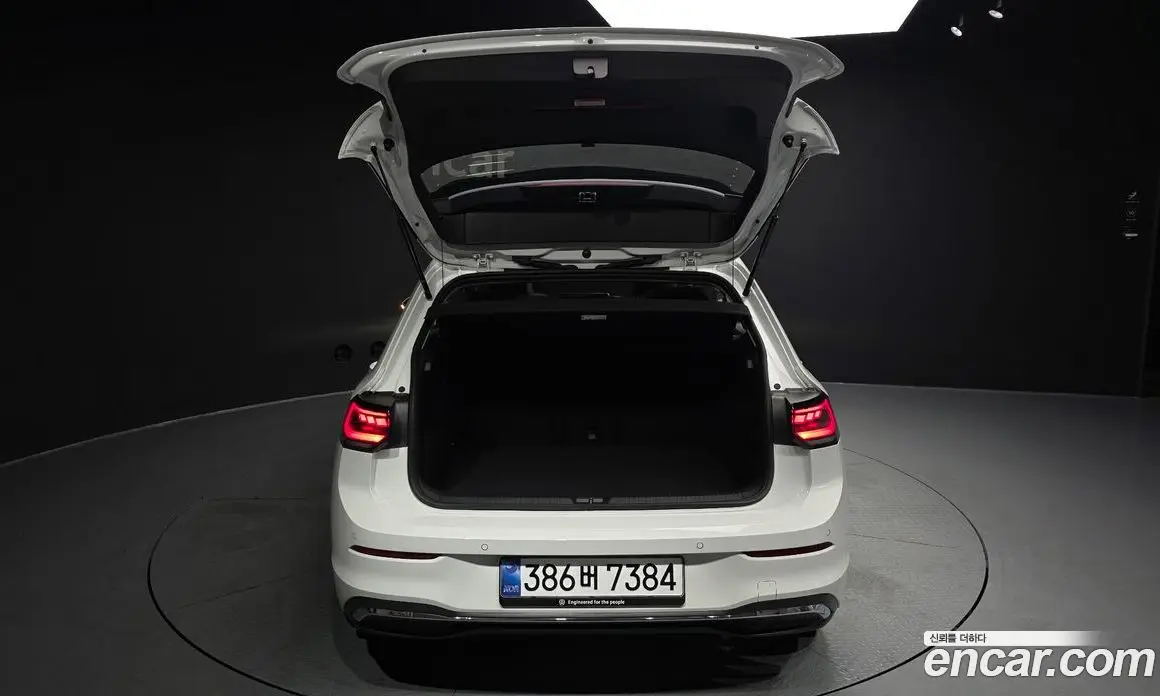 Volkswagen Golf 2026 2.0 автомат (гидро), фото 25