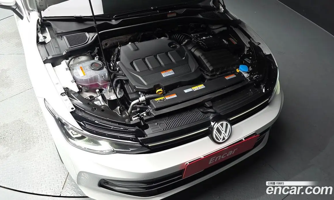 Volkswagen Golf 2026 2.0 автомат (гидро), фото 5