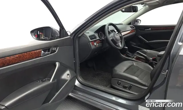 Volkswagen Passat 2012 2.0 автомат (гидро), миниатюра 10